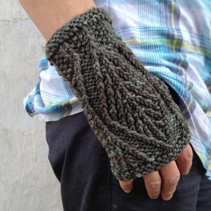 Sitting In Trees - knitting pattern