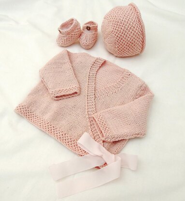 Ballerina Top with matching bonnet and shoes P028
