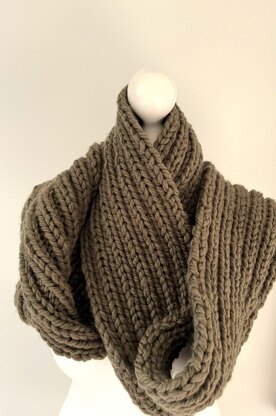 Sunday Girl Merino Scarf