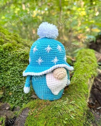 Christmas gnome with a pompom