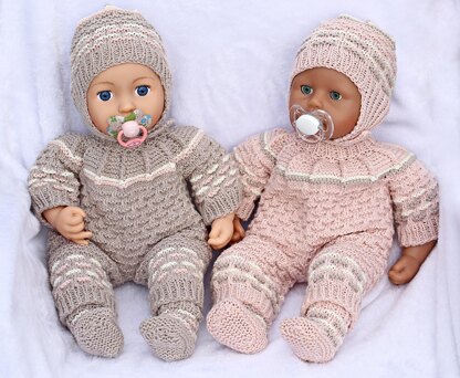P76 Doll's Bodysuit, Bootees and Hat with Strap