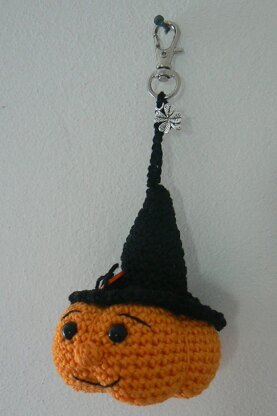Halloween pumpkin key chain pattern