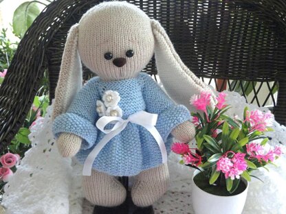 Pattern Knitted Bunny