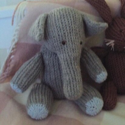 Knit-Look Crocheted Elephant