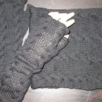 Cabled cowl and arm warmers - knitting pattern