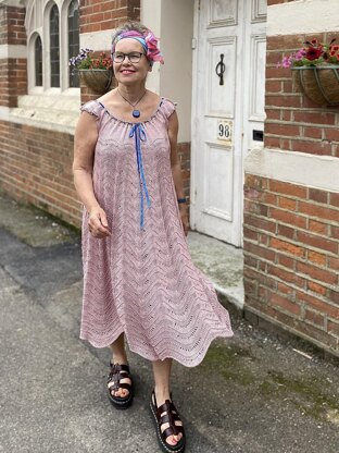 Midsummer Lace Dress