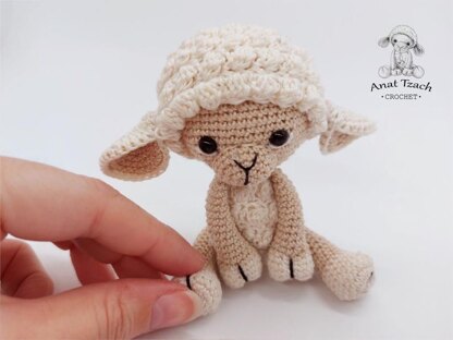 Amigurumi Small Lamb