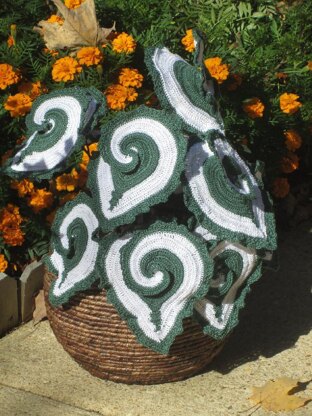 Escargot Begonia Crochet decor