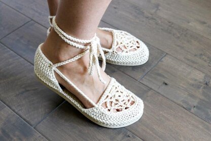 Dream Catcher Sandals with Flip Flop Soles Crochet pattern by Jess