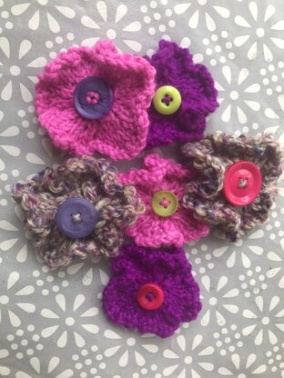 Knitted flowers