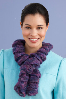 One Ball Twirly Scarf in Lion Brand Imagine - L20590