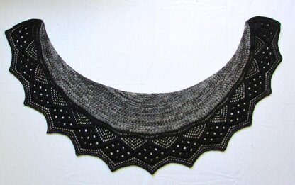 Skara Brae Shawlette