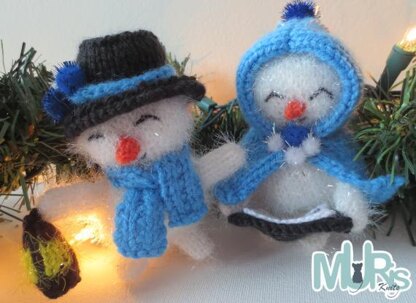 Christmas Caroler Snowmen Ornament