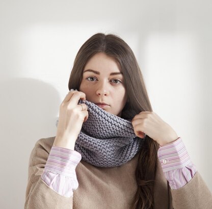 Simple Snood - Easy knit Cowl Scarf + Video