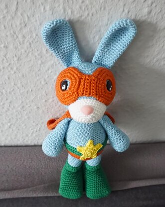 Crochet pattern: Superbunny