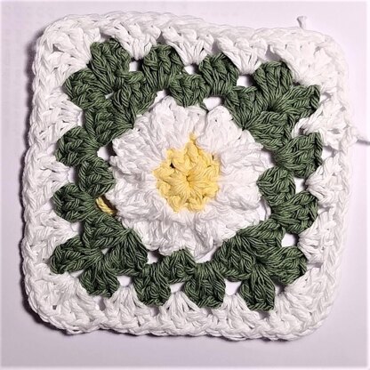 Daisy Granny Square