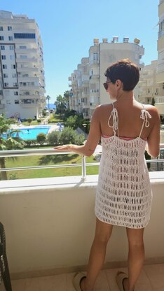 The slouchy beach dress