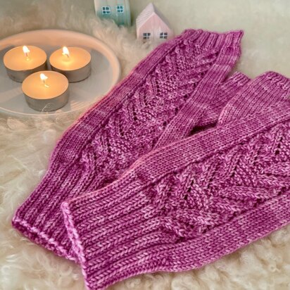 Foxglove Cottage Mitts