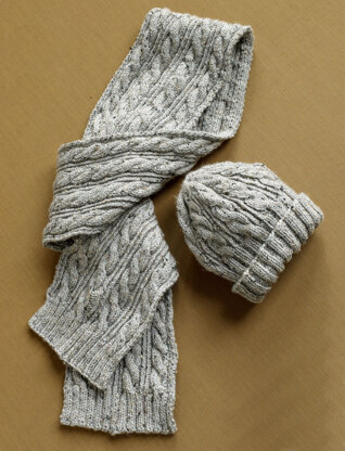 Herdwick Dell Hat and Scarf in Lion Brand Vanna's Choice - 90275AD