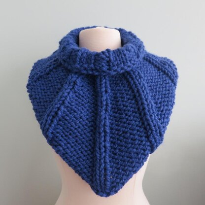 Aspen Cowl or Capelet