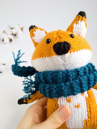 Harlow the Fox - Toy Knitting Pattern