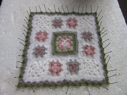 1:12th scale shabby chic throw