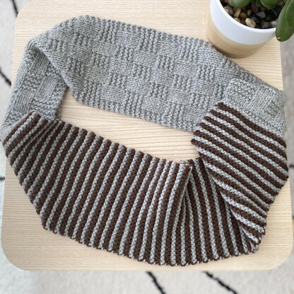 Stripe & Basket Cowl