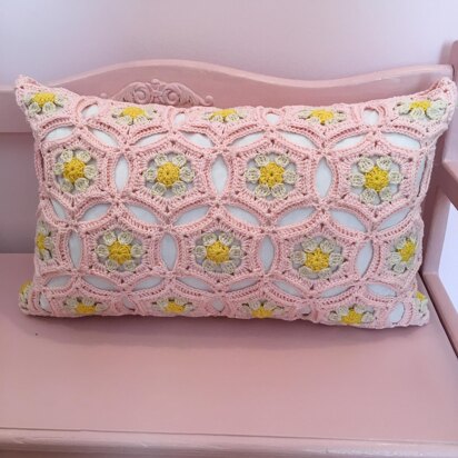 Daisies for Days Pillow