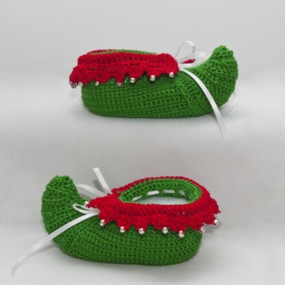 Crochet on sale elf shoes