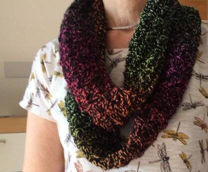 Puff stitch Cowl