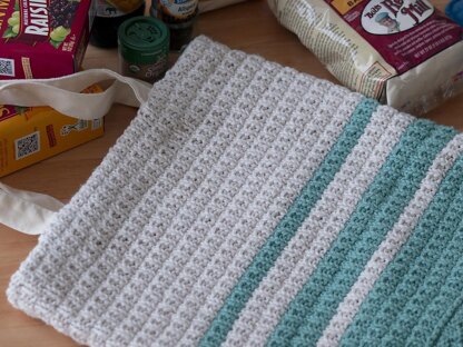 Southampton Collection – Knitting Patterns for Five Fabric-lined Bags