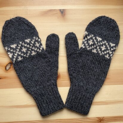 Heike Mittens - knitting pattern
