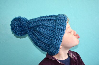 Mega Pom Beanie // Crochet PDF Pattern