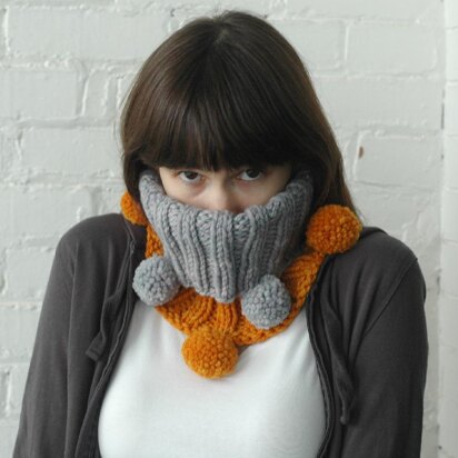 Bauble Cowl