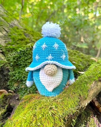 Christmas gnome with a pompom