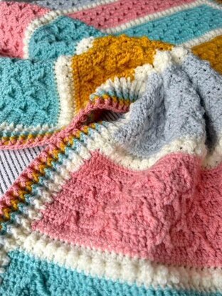 Dancing Peaks Blanket