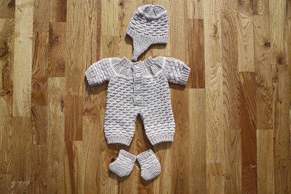 P76 Dolls Bodysuit, Bootees and Hat
