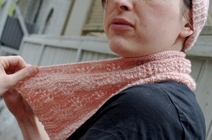 Blossom Cowl