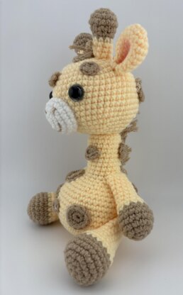 Giraffe Rafarattle – Amigurumi Pattern PDF - The little giraffe that is also a rattle