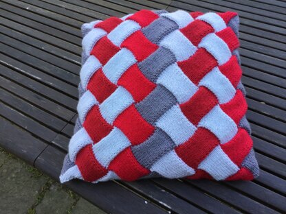 Cushion for cocooning