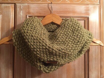 Sugar Knits Chunky Cowl