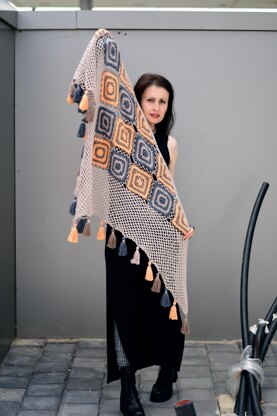 Maruv crochet boho shawl with tassels