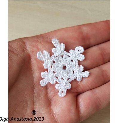 Crochet snowflake 21