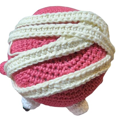 Strawberry Mummy Amigurumi
