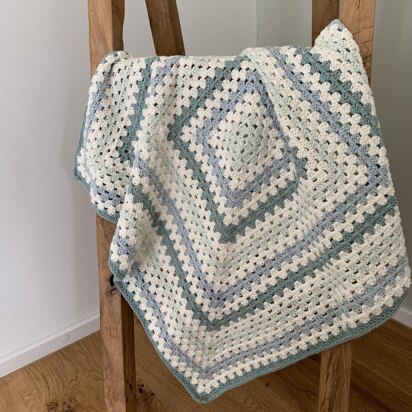 Easy Crochet Baby Blanket 2