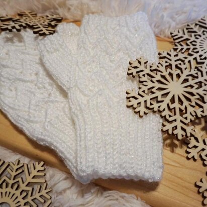 Lace Fingerless Mittens