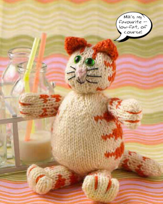 Knitted Cats and Kittens