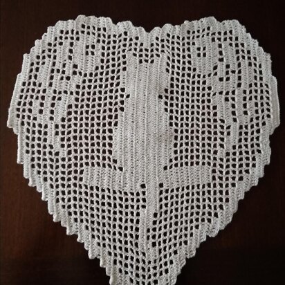 Cat filet heart doily