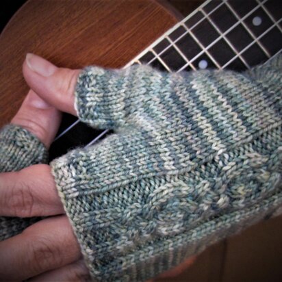 Tressa Fingerless Mitts