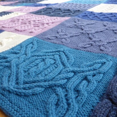 Cabled Isles Throw
